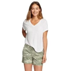 Eddie Bauer Women's Gate Check Short-Sleeve T-Shirt -Eddie Bauer Shop https3A2F2Feddiebauer.scene7 .com2Fis2Fimage2FEddieBauer2FD0093069 500C1 640x