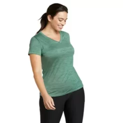 Eddie Bauer Women's Resolution Short-Sleeve V-Neck T-Shirt -Eddie Bauer Shop https3A2F2Feddiebauer.scene7 .com2Fis2Fimage2FEddieBauer2FD0313725 712C1 640x