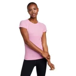 Eddie Bauer Women's Resolution Seamless Short-Sleeve Crew T-Shirt -Eddie Bauer Shop https3A2F2Feddiebauer.scene7 .com2Fis2Fimage2FEddieBauer2FD0313808 041C1 640x